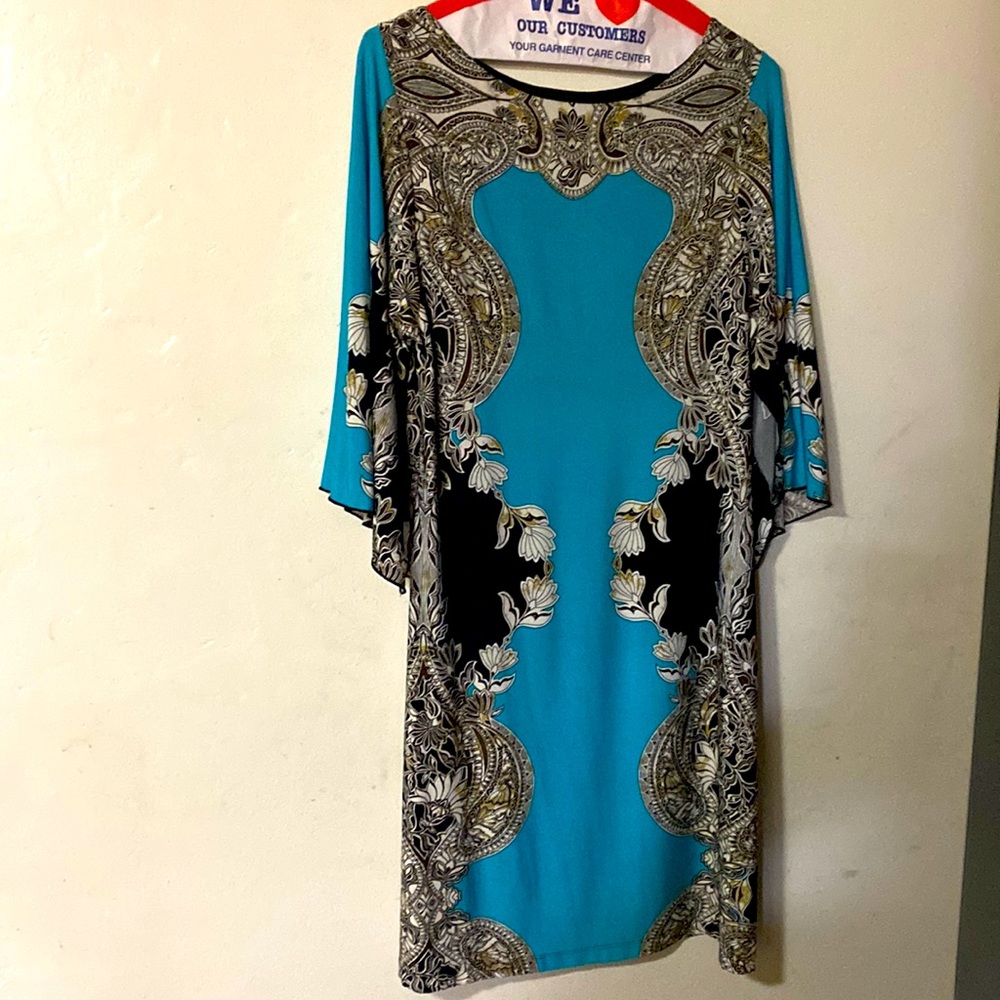 Dress - Knee Length